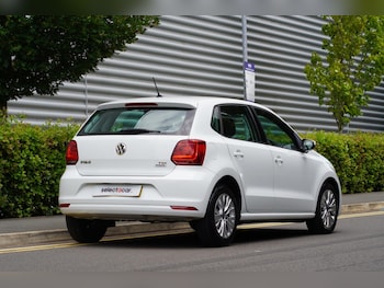 Used Volkswagen Polo 2015 for sale - 79348647: Photo