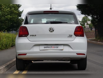 Used Volkswagen Polo 2015 for sale - 79348647: Photo