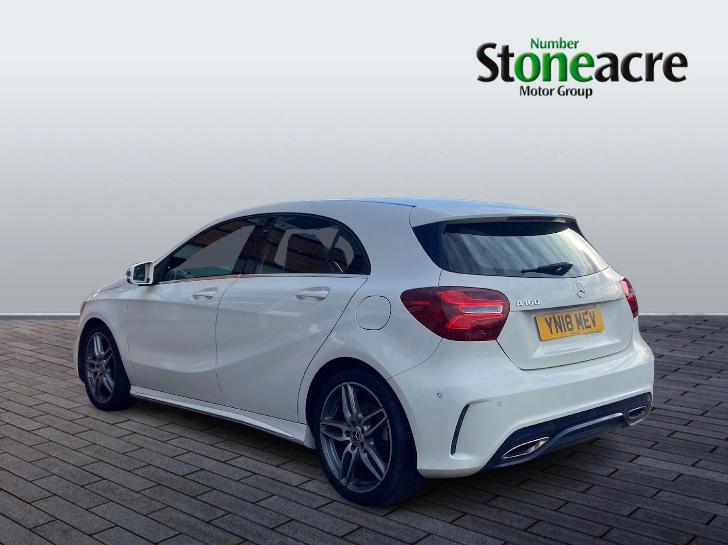 Used Mercedes-Benz A-Class 2018 for sale - 76994537: Photo 2