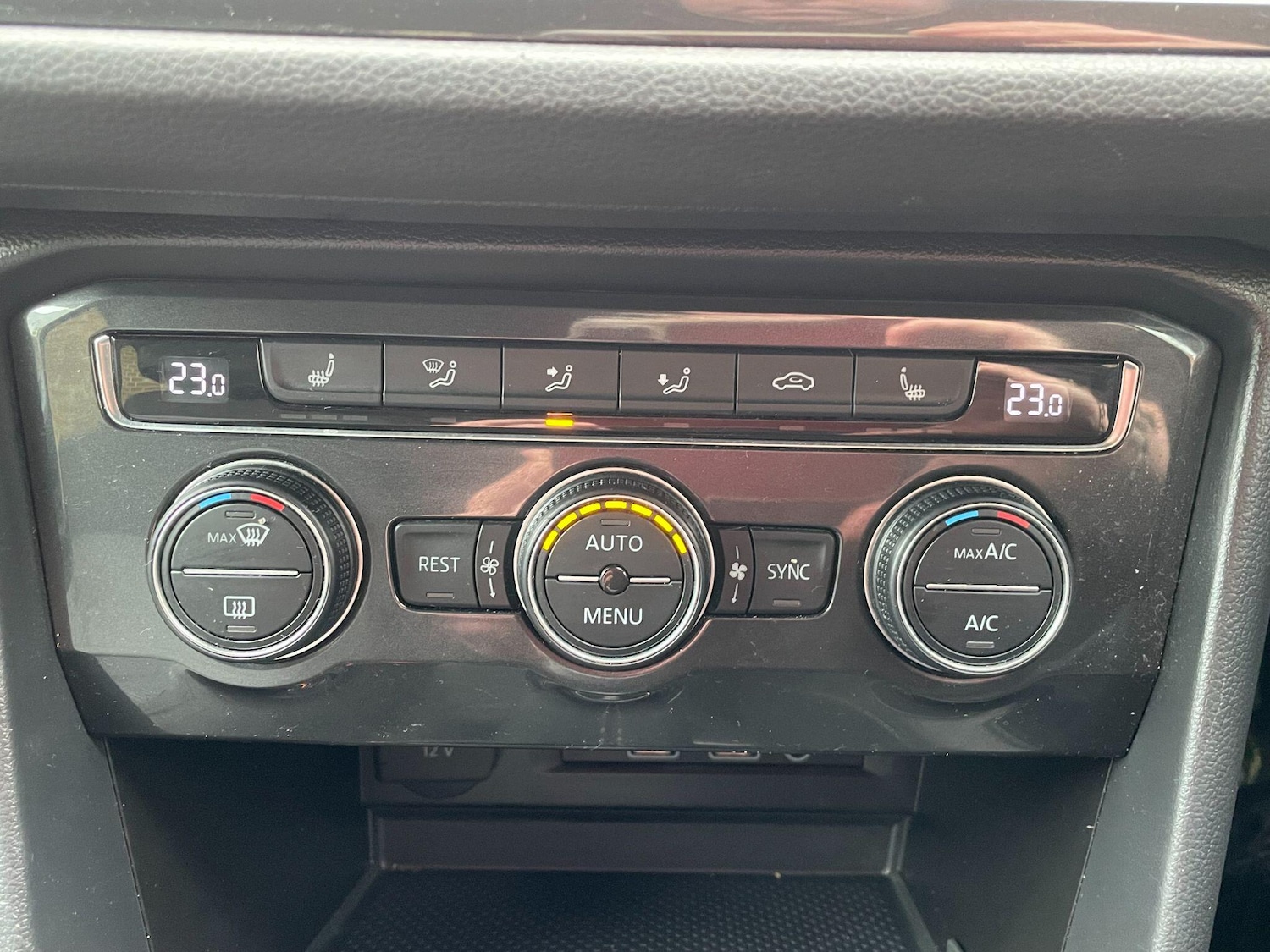 Used Volkswagen Tiguan 2018 for sale - 77598227: Photo 15