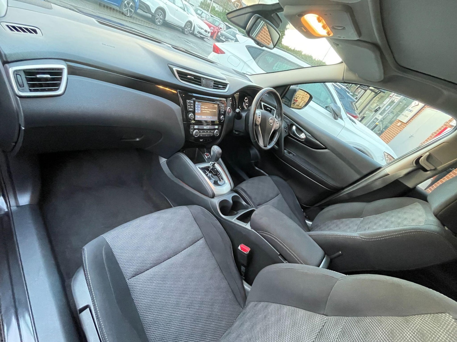 Used Nissan Qashqai 2017 for sale - 77040173: Photo 34