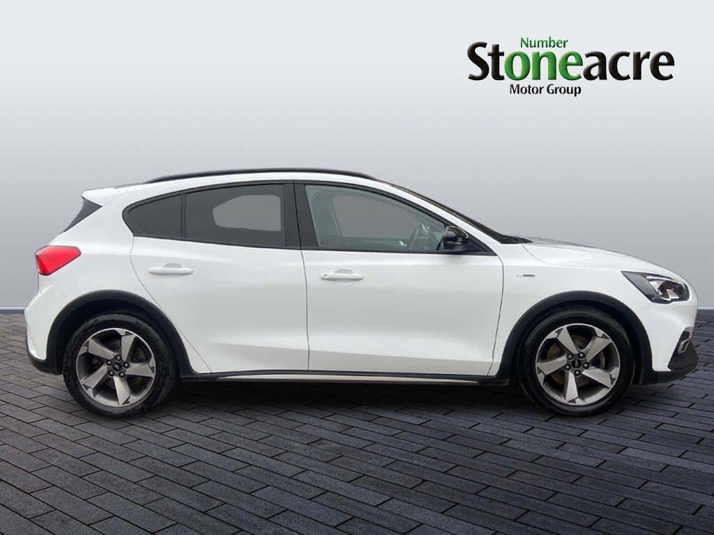 Used Ford Focus 2020 for sale - 76246958: Photo 2
