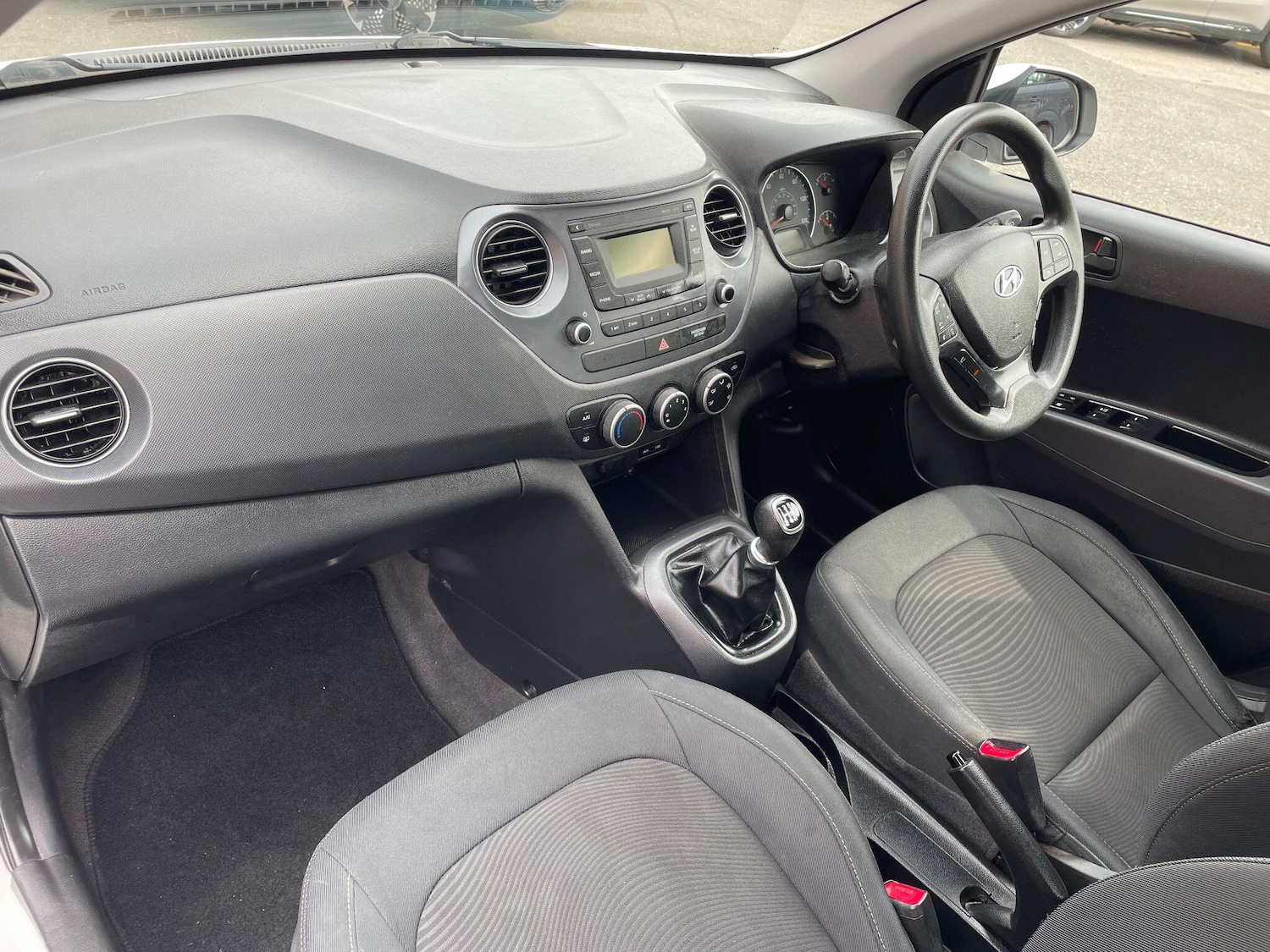 Used Hyundai i10 2018 for sale - 77671593: Photo 12