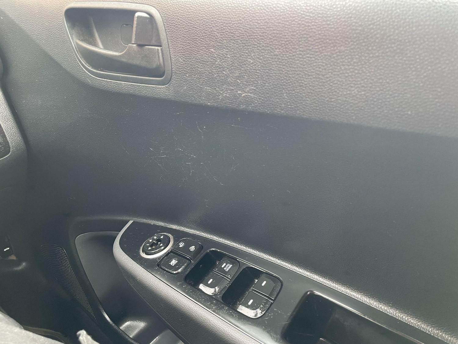 Used Hyundai i10 2018 for sale - 77671593: Photo 17