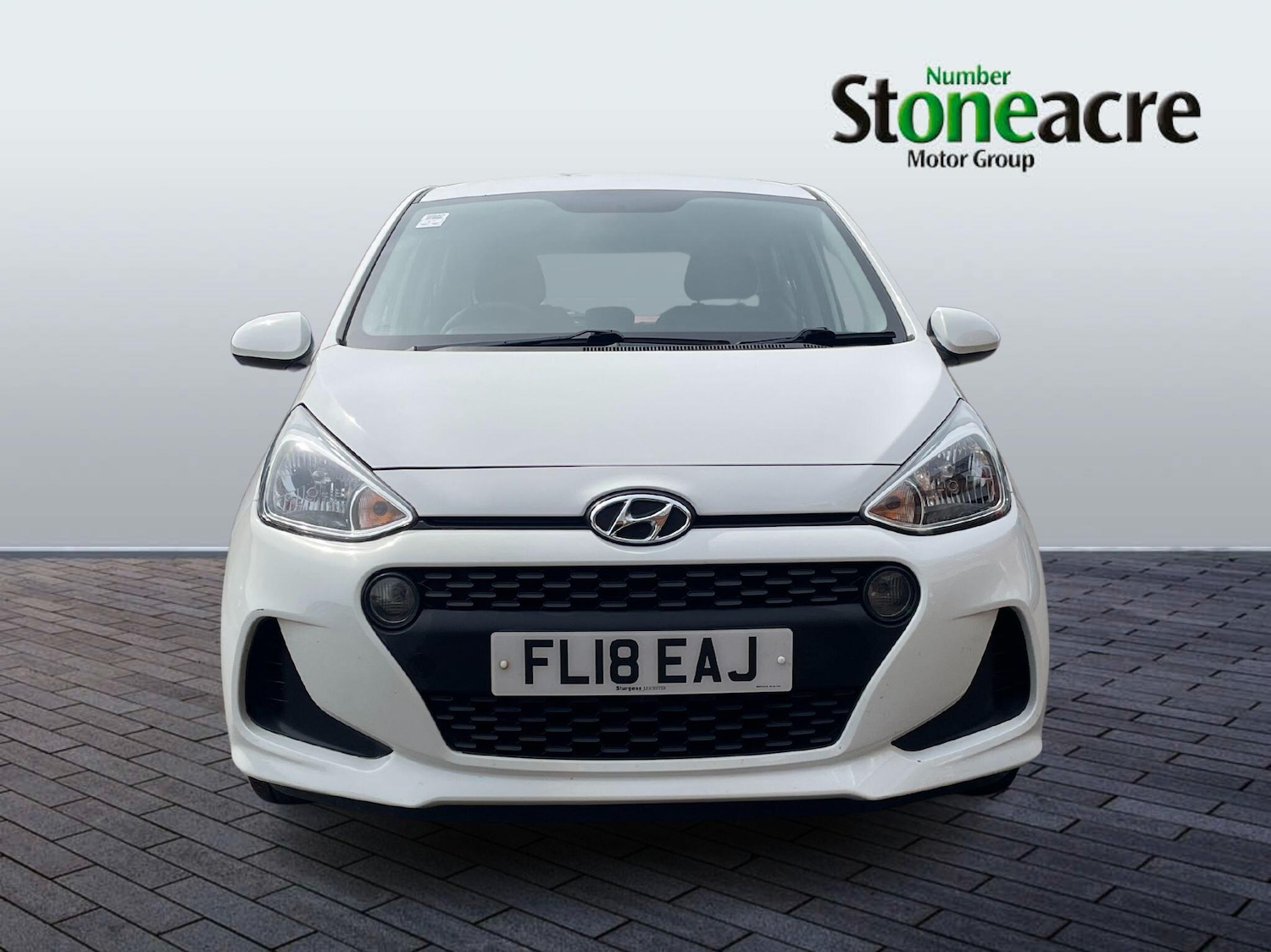 Used Hyundai i10 2018 for sale - 77671593: Photo 2