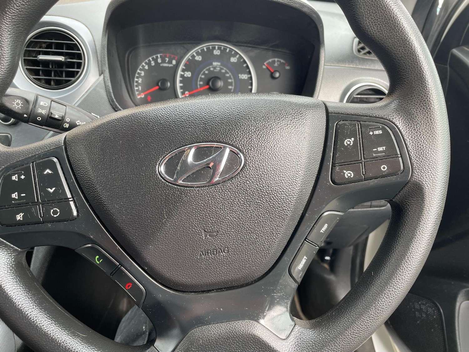 Used Hyundai i10 2018 for sale - 77671593: Photo 25