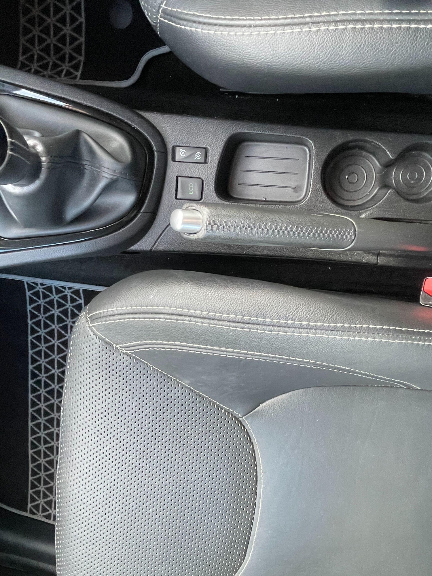 Used Renault Clio 2018 for sale - 76377975: Photo 13