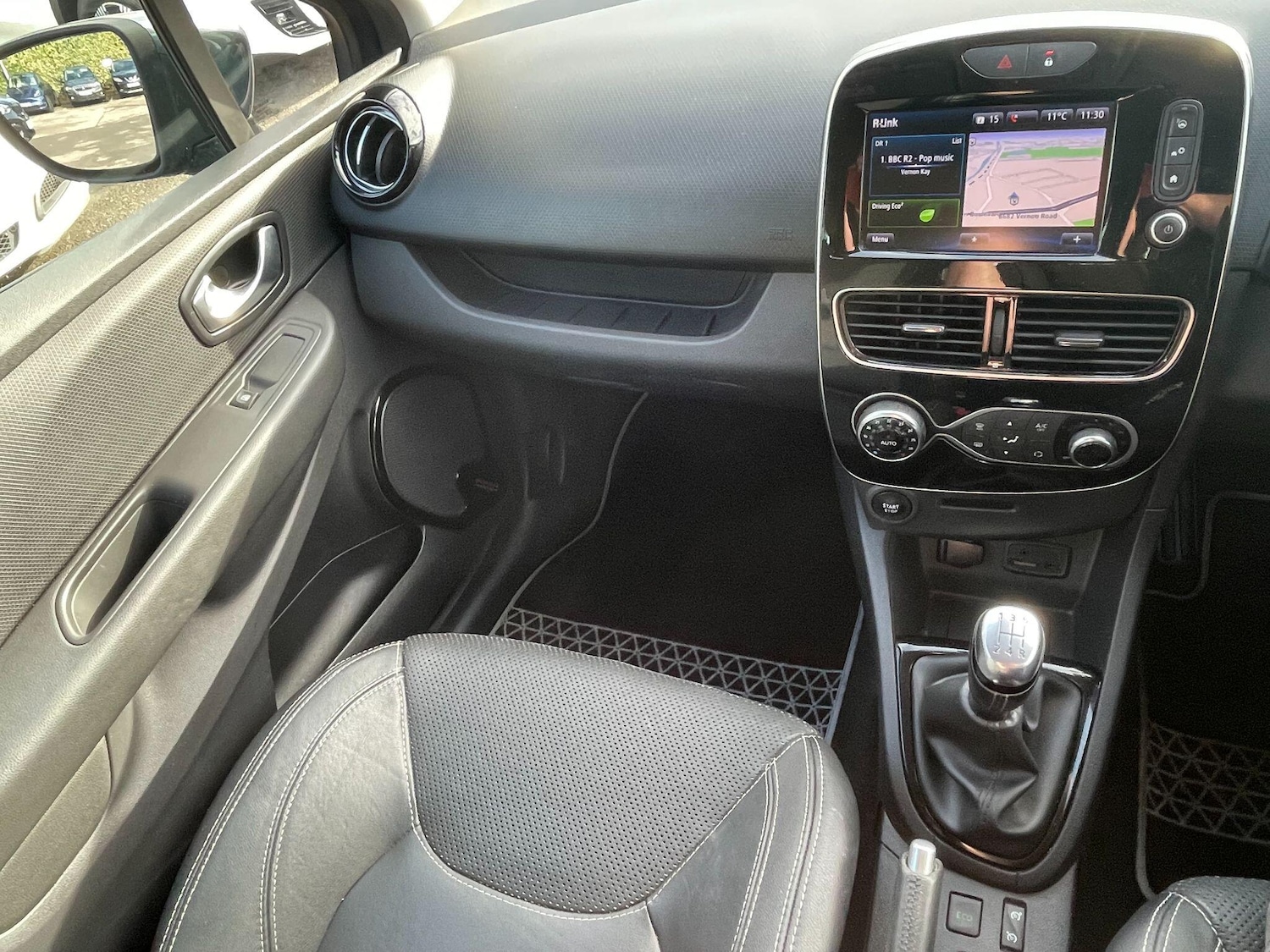 Used Renault Clio 2018 for sale - 76377975: Photo 14