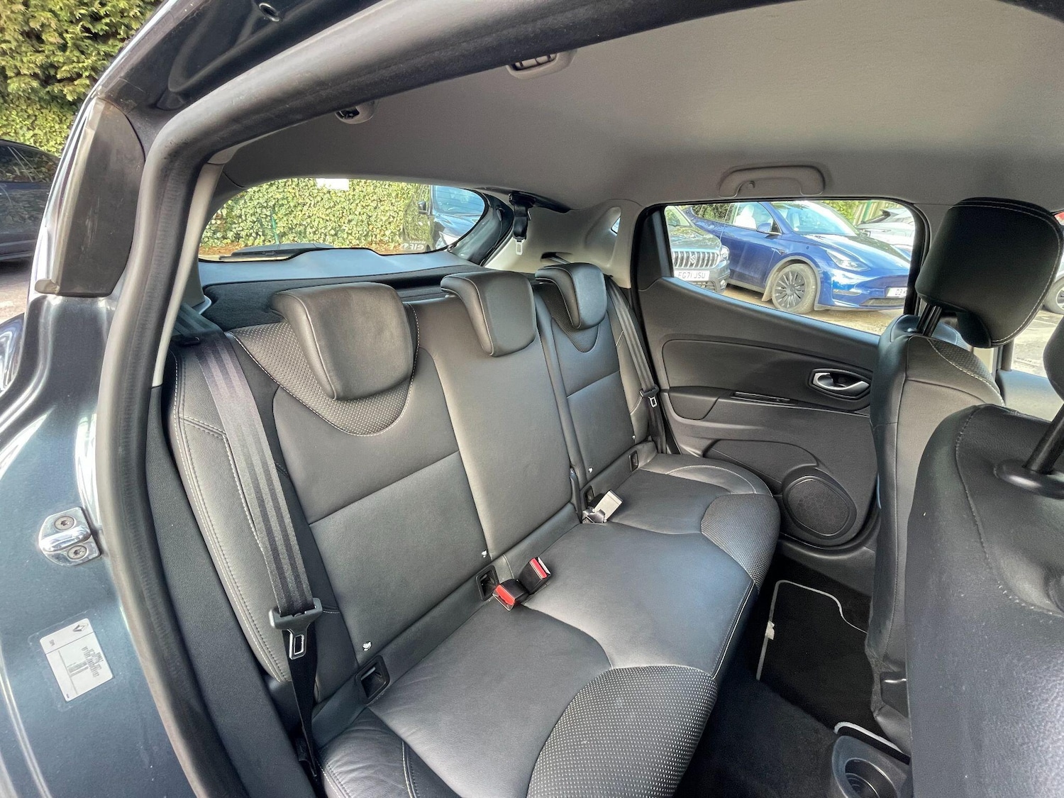 Used Renault Clio 2018 for sale - 76377975: Photo 18
