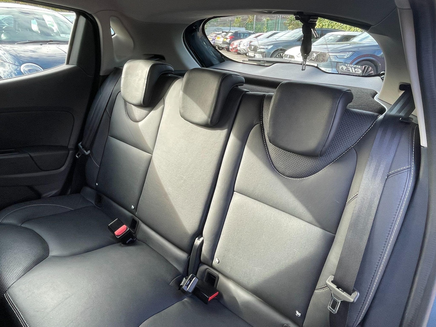 Used Renault Clio 2018 for sale - 76377975: Photo 21