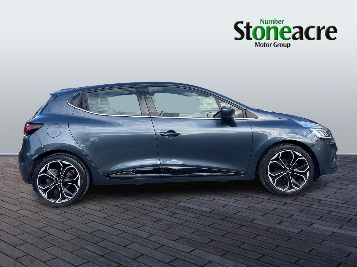 Used Renault Clio 2018 for sale - 76377975: Photo 5