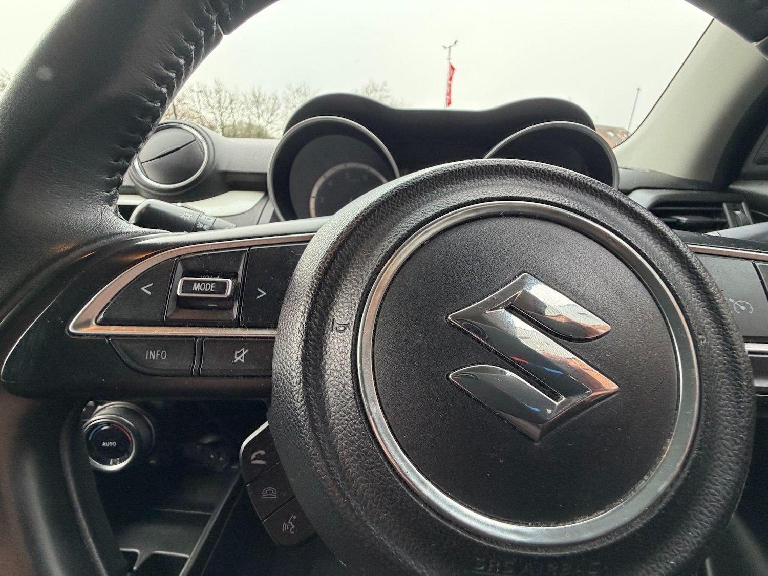 Used Suzuki Swift 2019 for sale - 77892838: Photo 29