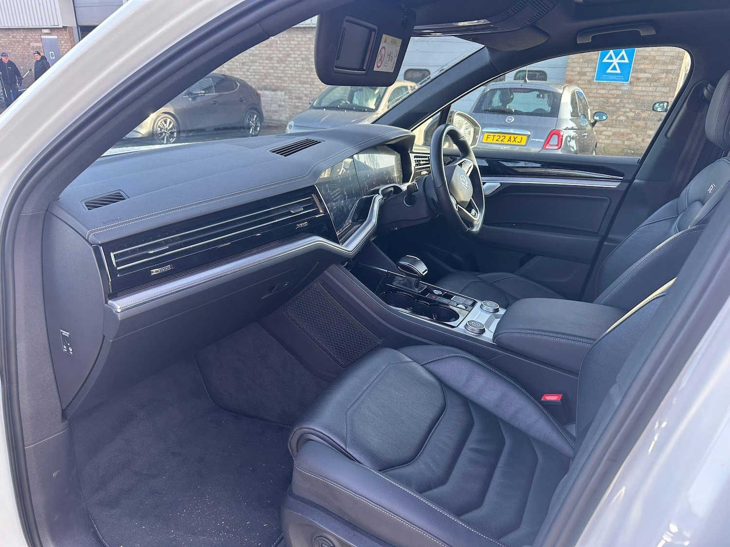 Used Volkswagen Touareg 2020 for sale - 78205075: Photo 2