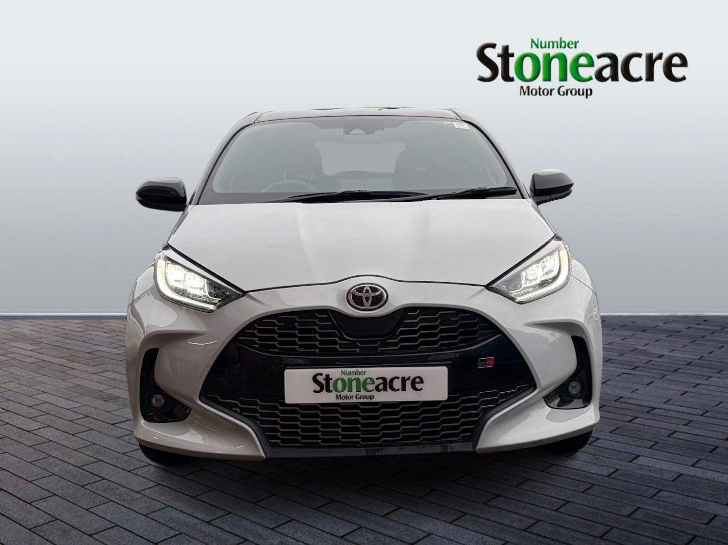 Used Toyota Yaris for sale - 77723498: Photo 2