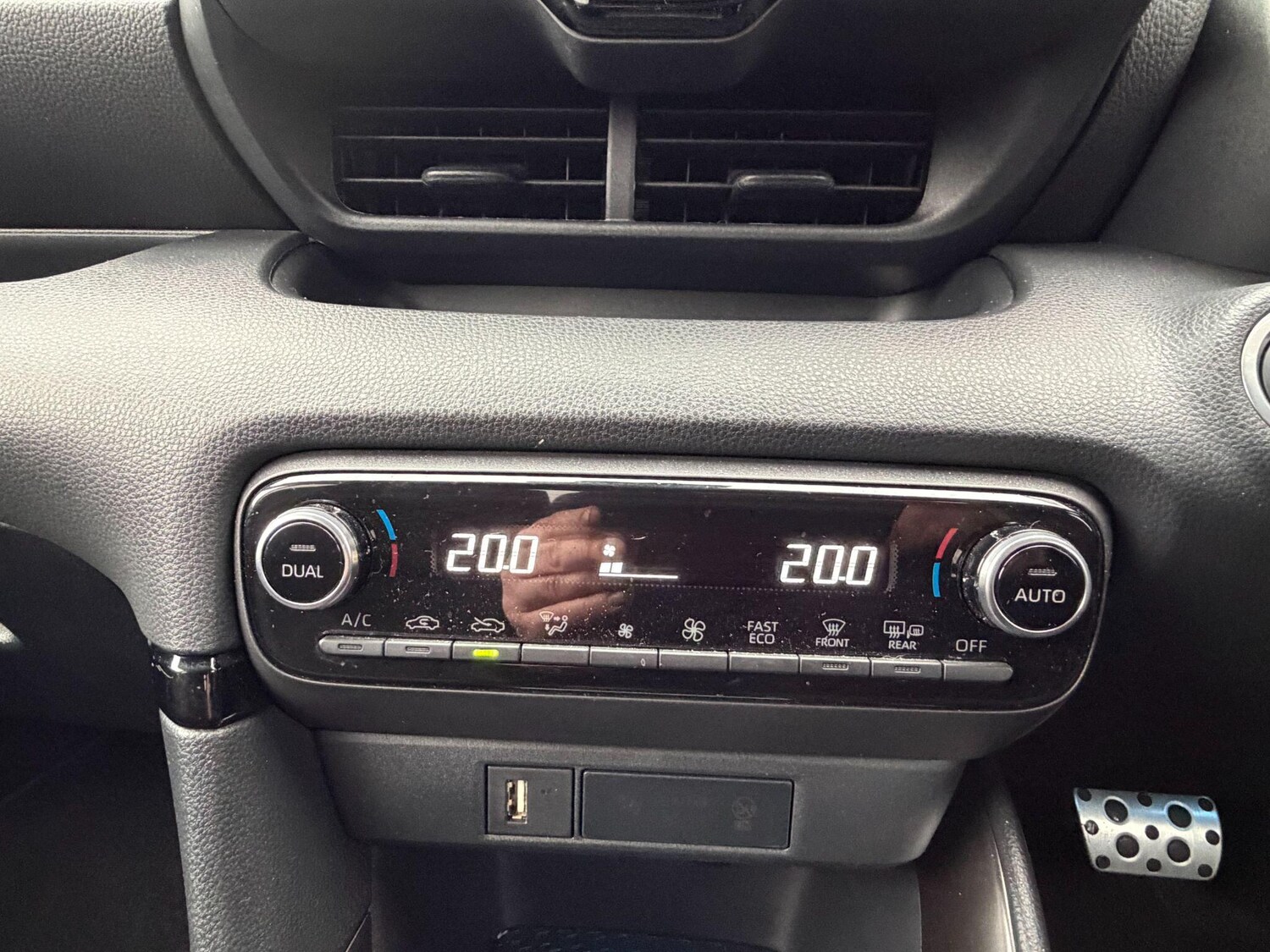 Used Toyota Yaris for sale - 77723498: Photo 21