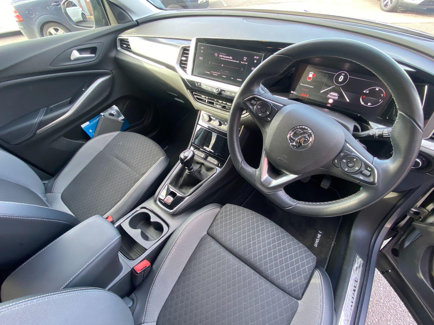 Used Vauxhall Grandland 2022 for sale - 76688867: Photo 11