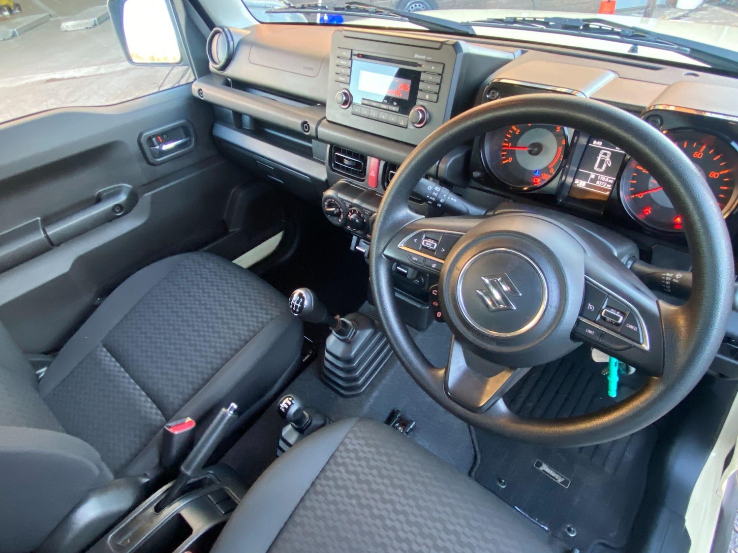 Used Suzuki Jimny 2023 for sale - 76886226: Photo 9