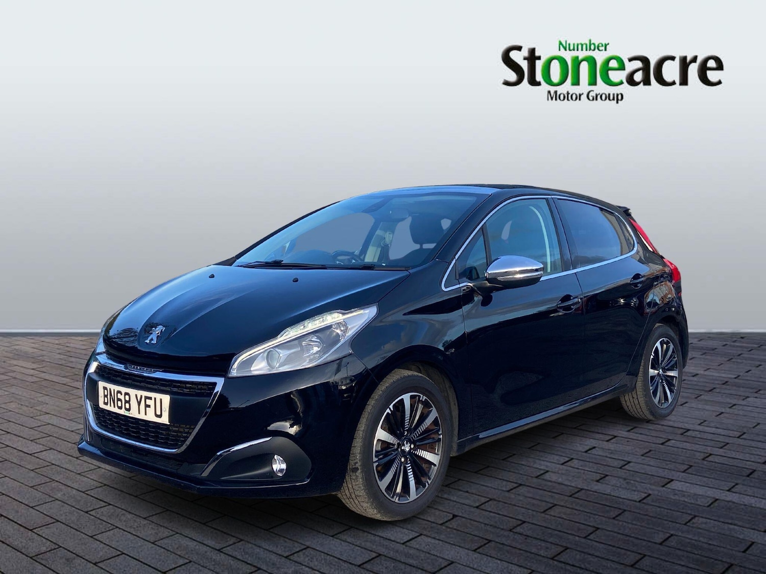 Used Peugeot 208 2018 for sale - 76688876: Photo 3