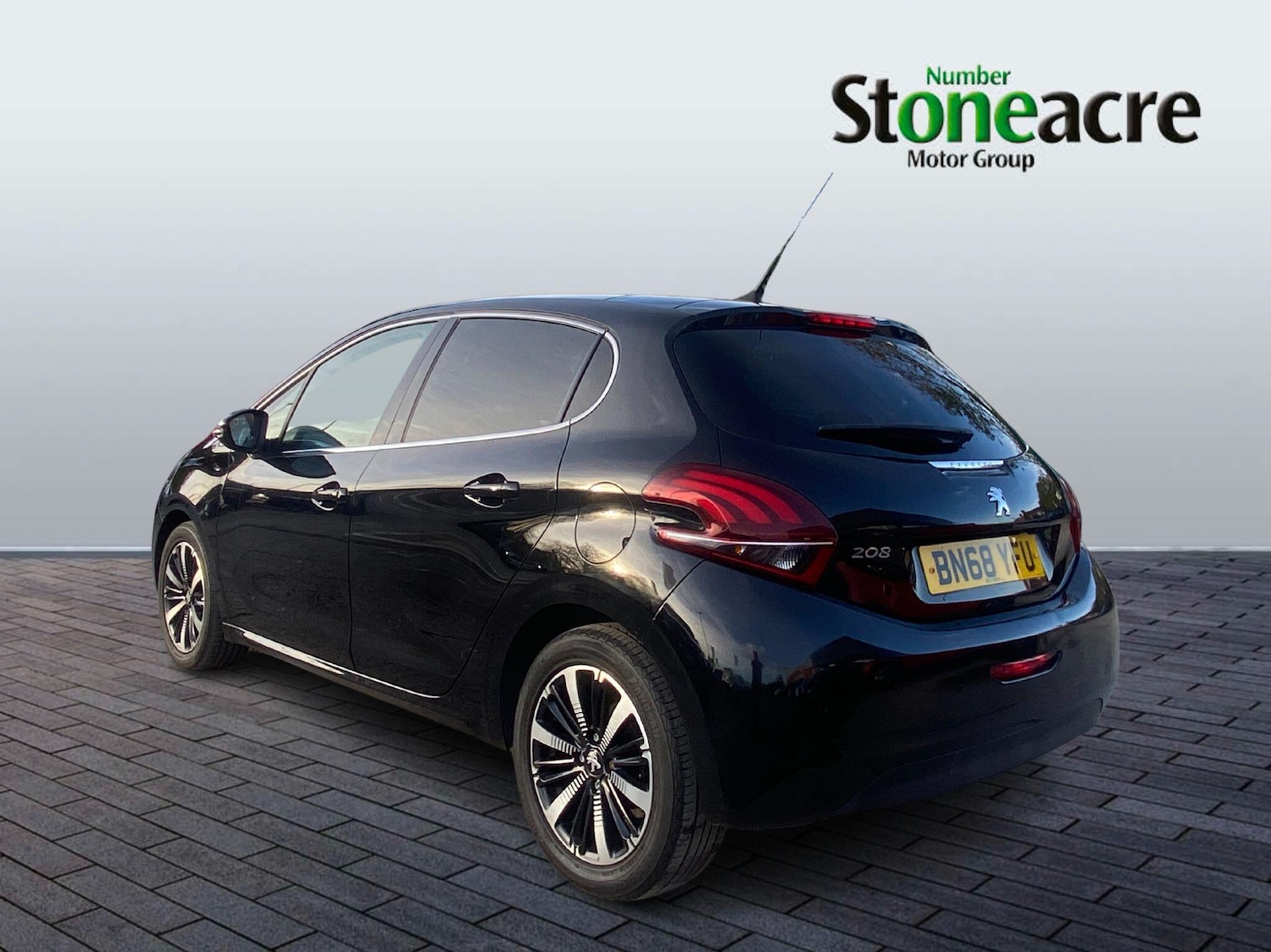 Used Peugeot 208 2018 for sale - 76688876: Photo 4