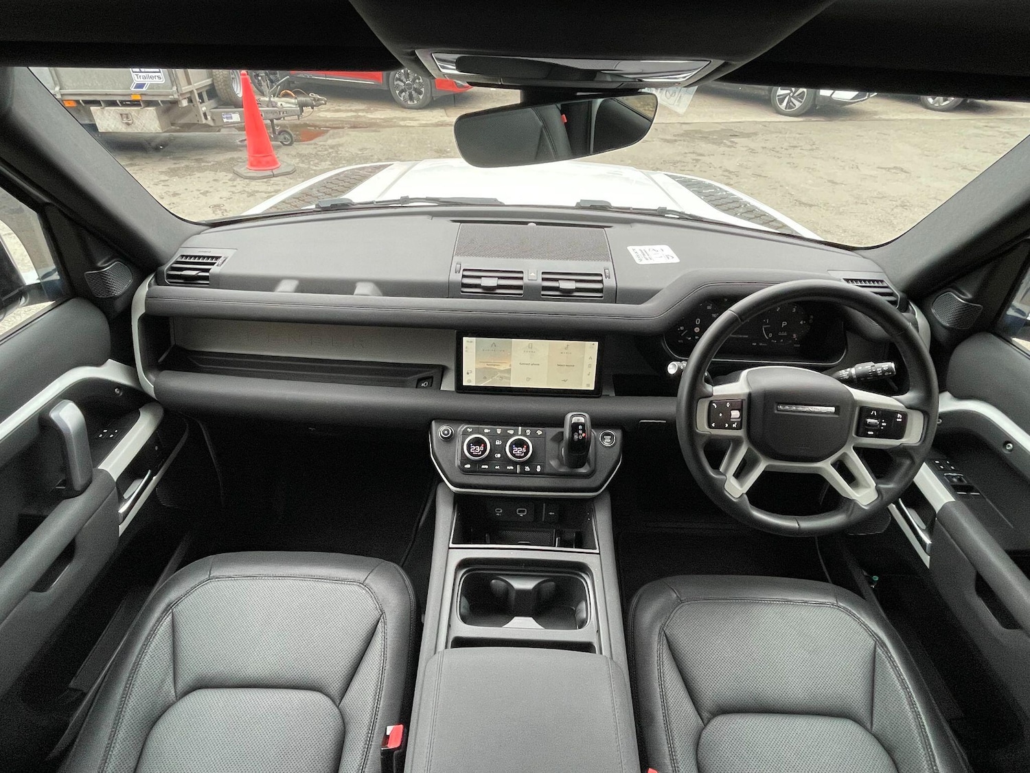 Used Land Rover Defender 90 for sale - 76485526: Photo 12