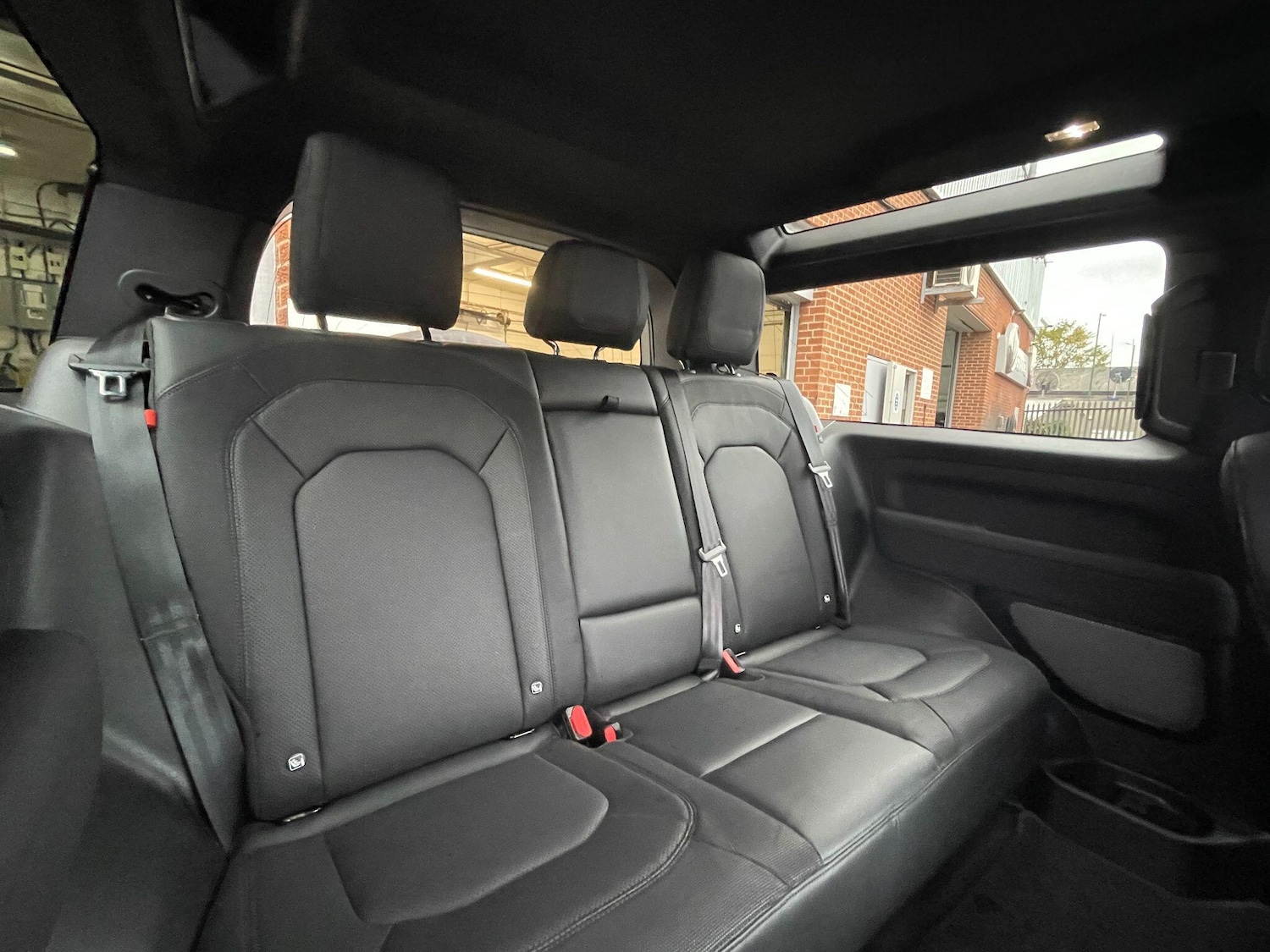 Used Land Rover Defender 90 for sale - 76485526: Photo 13