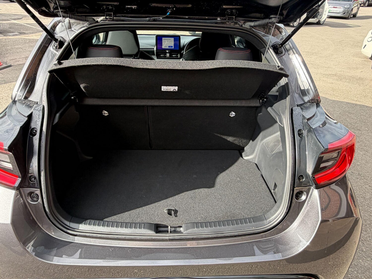 Used Toyota Yaris 2024 for sale - 77892078: Photo 20