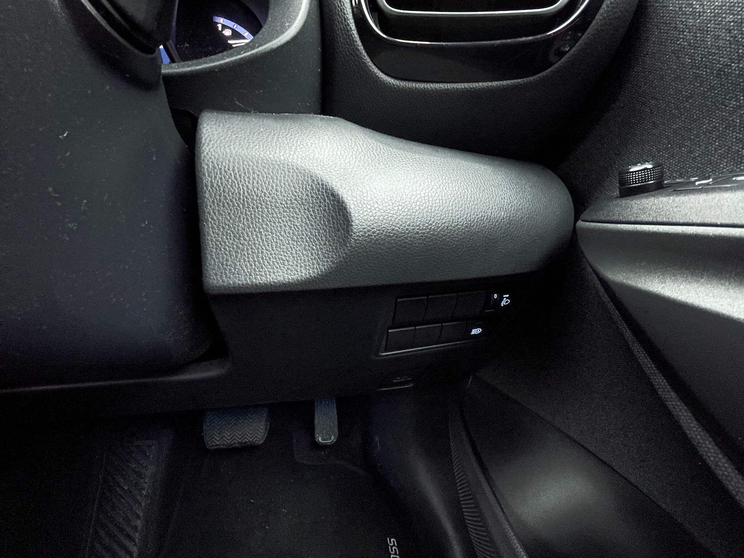 Used Toyota Yaris Cross 2022 for sale - 77598090: Photo 19