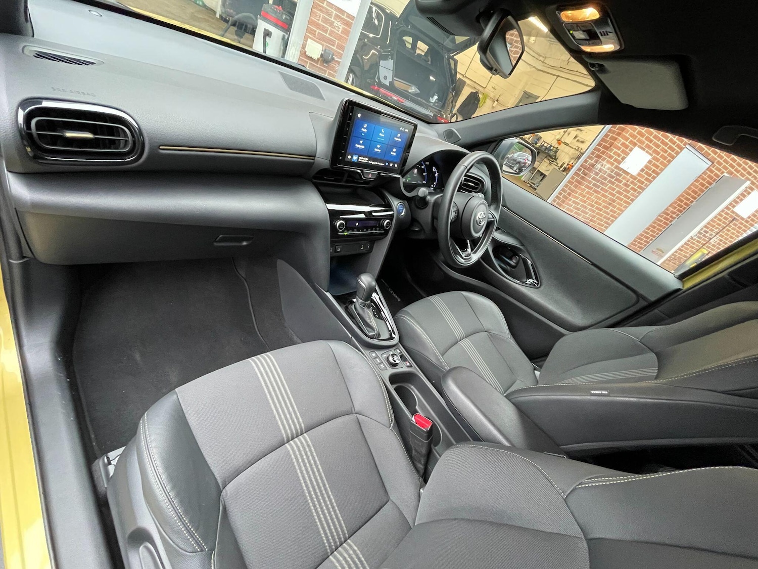 Used Toyota Yaris Cross 2022 for sale - 77598090: Photo 33