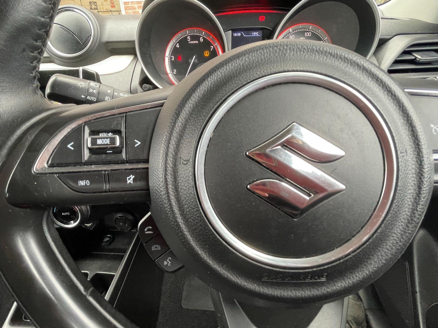 Used Suzuki Swift 2018 for sale - 77238443: Photo 11