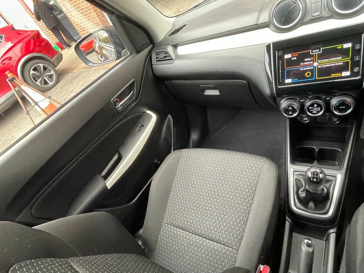 Used Suzuki Swift 2018 for sale - 77238443: Photo 17