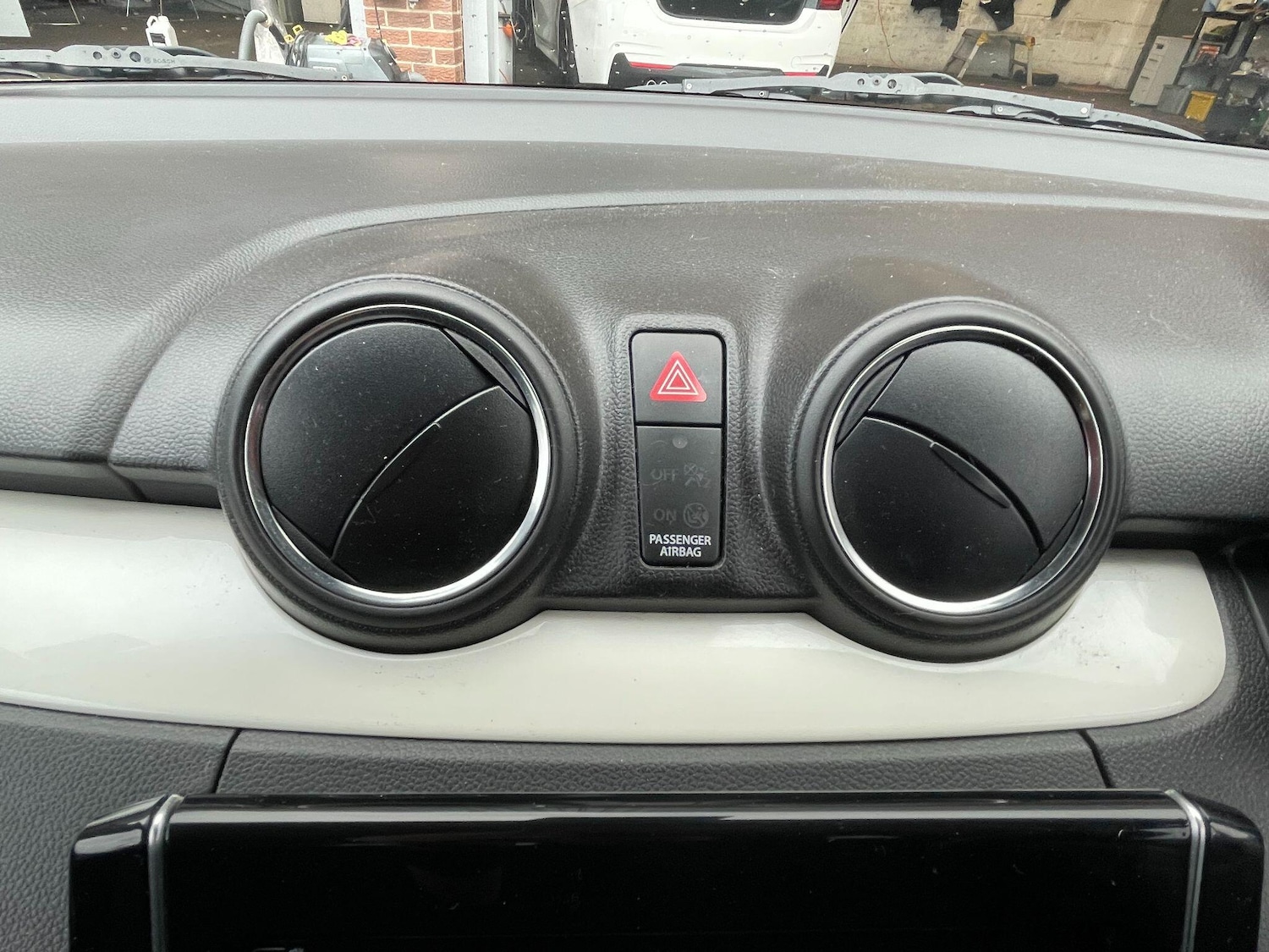 Used Suzuki Swift 2018 for sale - 77238443: Photo 18