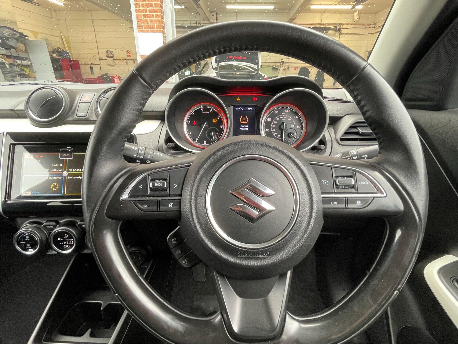 Used Suzuki Swift 2018 for sale - 77238443: Photo 35