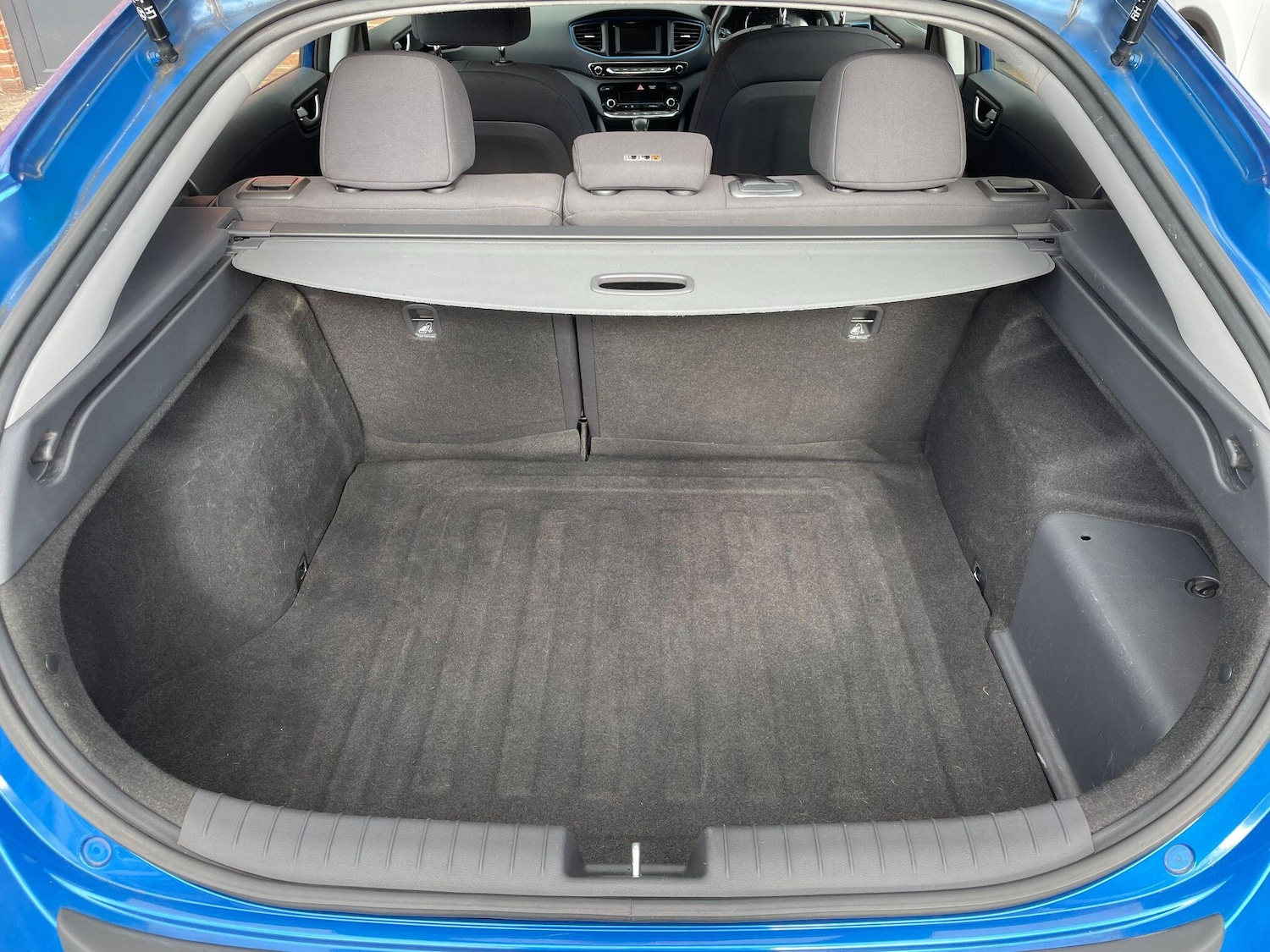 Used Hyundai IONIQ 2017 for sale - 76284307: Photo 9