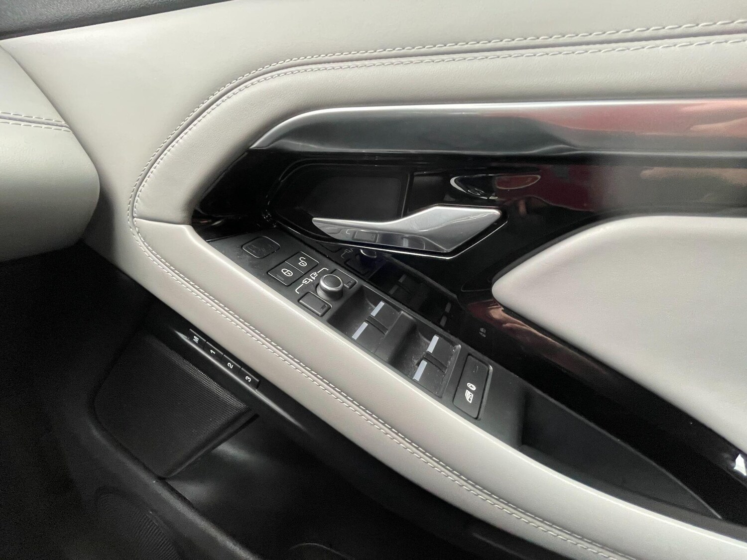 Used Land Rover Range Rover Evoque 2019 for sale - 77574508: Photo 16