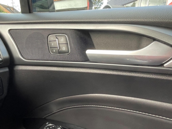 Used Ford Mondeo 2017 for sale - 76137861: Photo 22