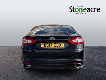 Used Ford Mondeo 2017 for sale - 76137861: Photo 2