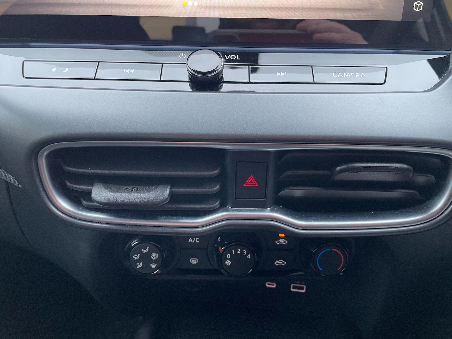 Used Nissan Juke for sale - 77343998: Photo 32