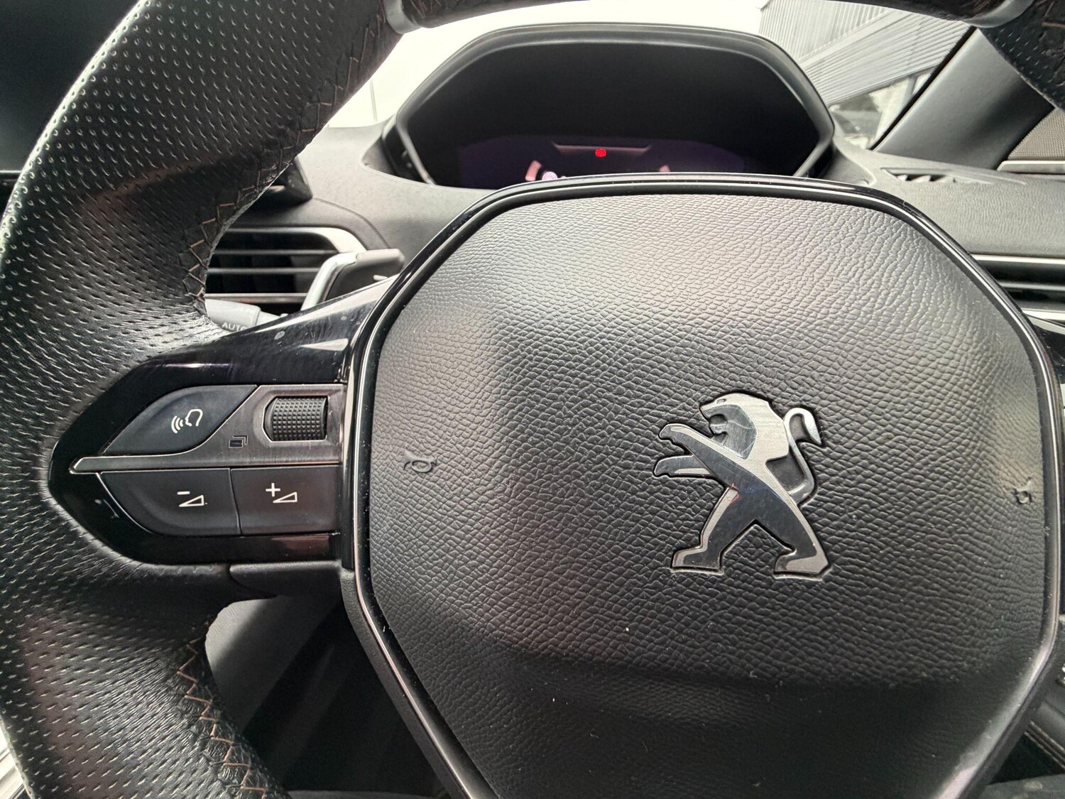 Used Peugeot 3008 2021 for sale - 78157411: Photo 20