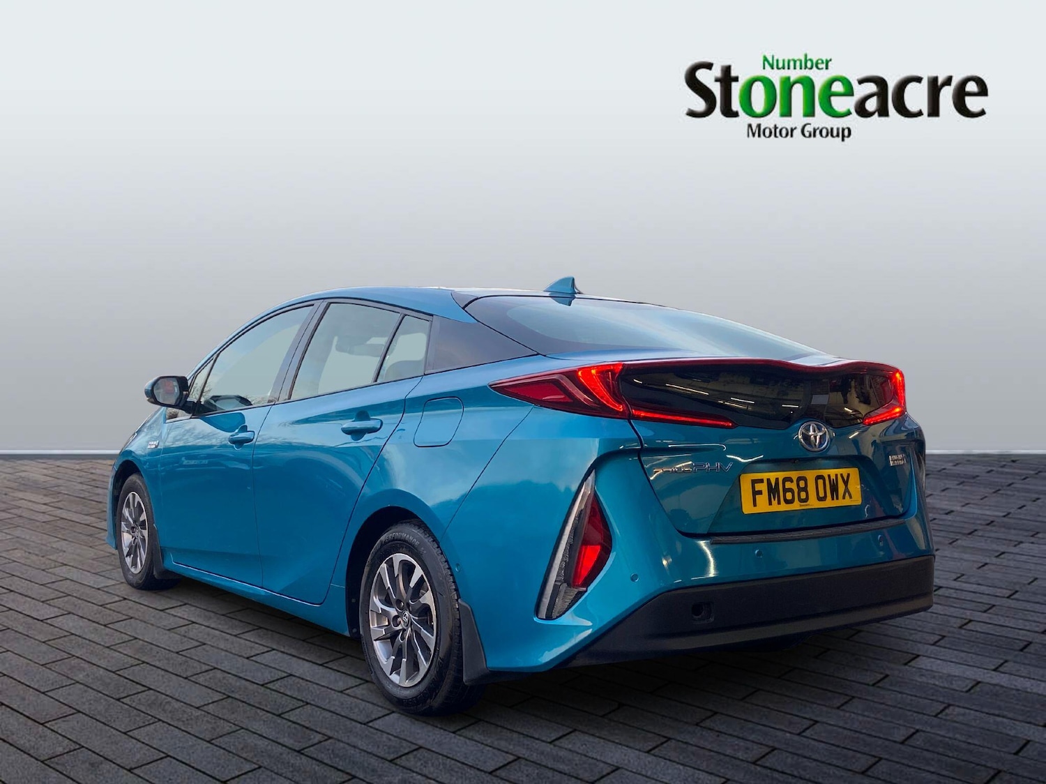 Used Toyota Prius 2018 for sale - 77039703: Photo 2