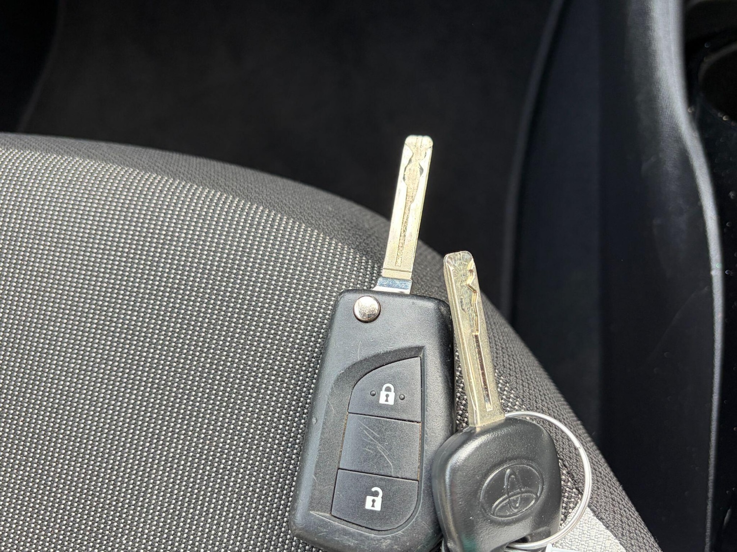 Used Toyota AYGO 2018 for sale - 78034713: Photo 21