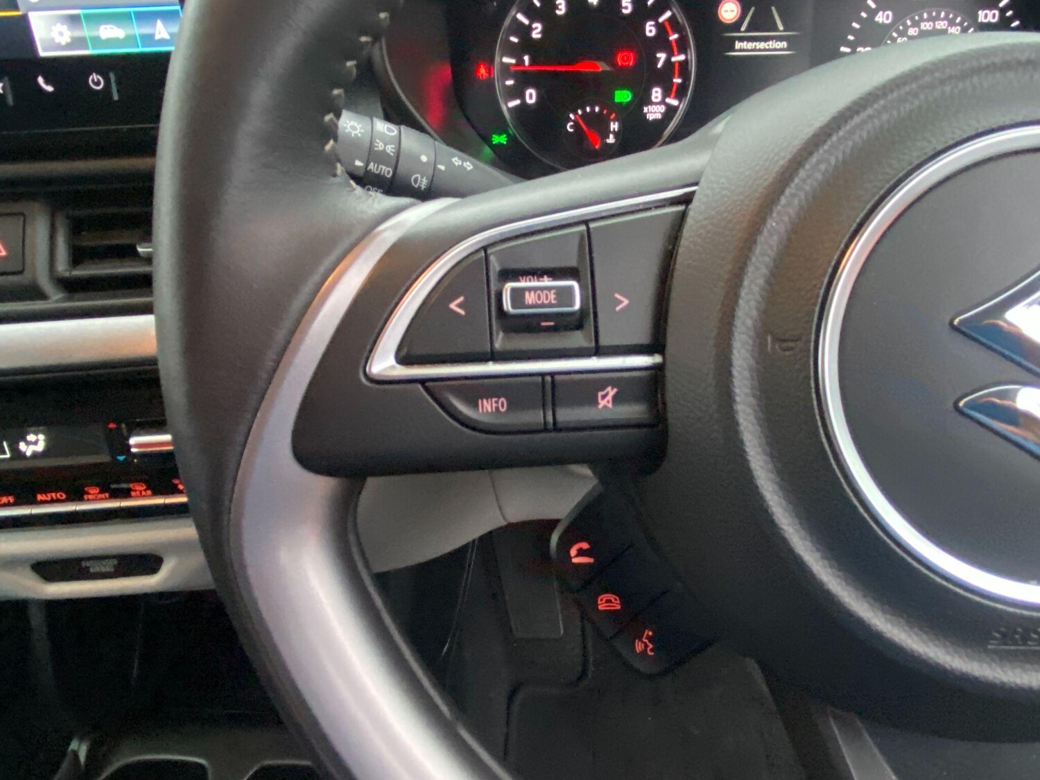 Used Suzuki Swift 2024 for sale - 77344414: Photo 12