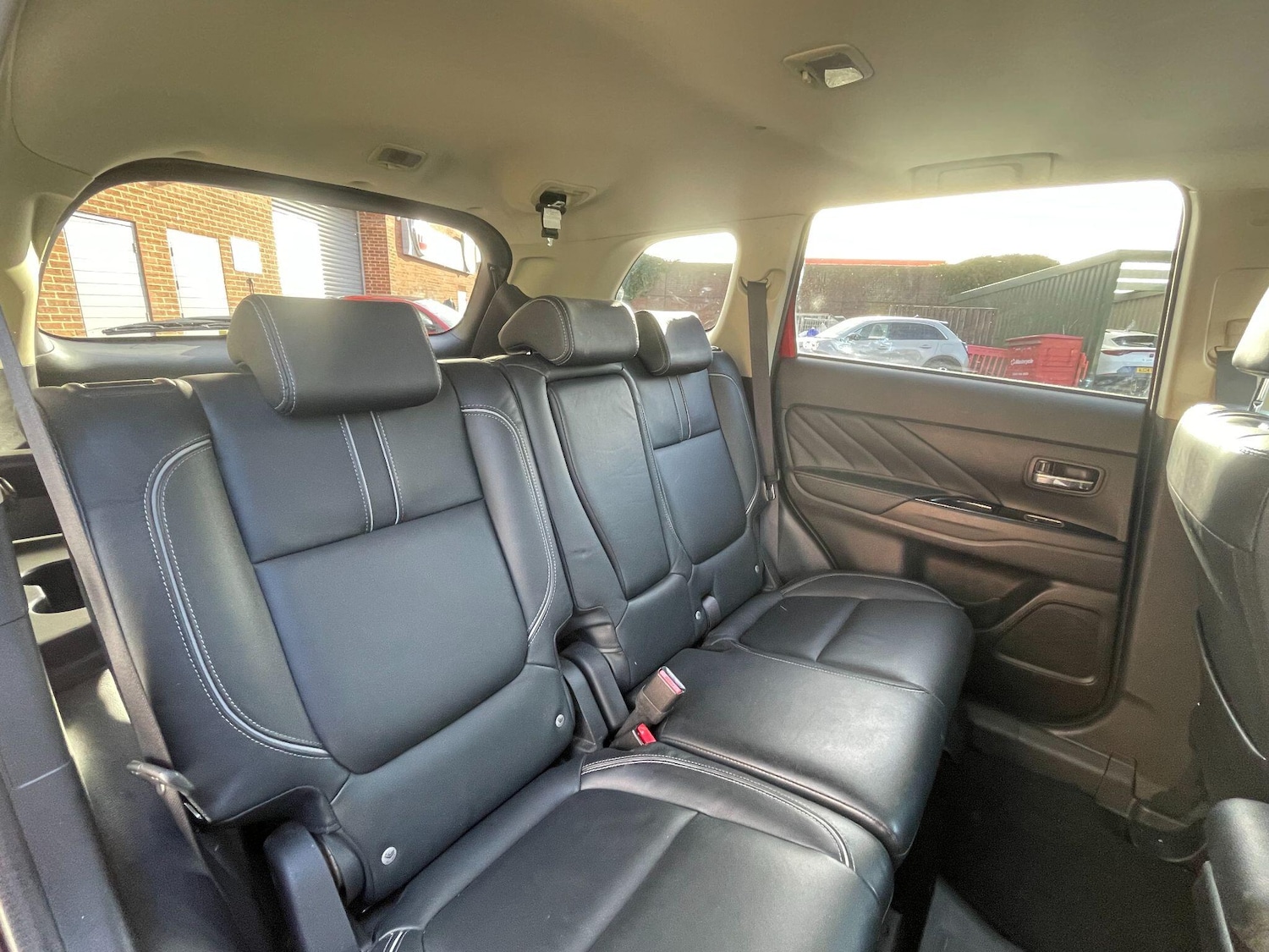 Used Mitsubishi Outlander 2017 for sale - 76522522: Photo 26