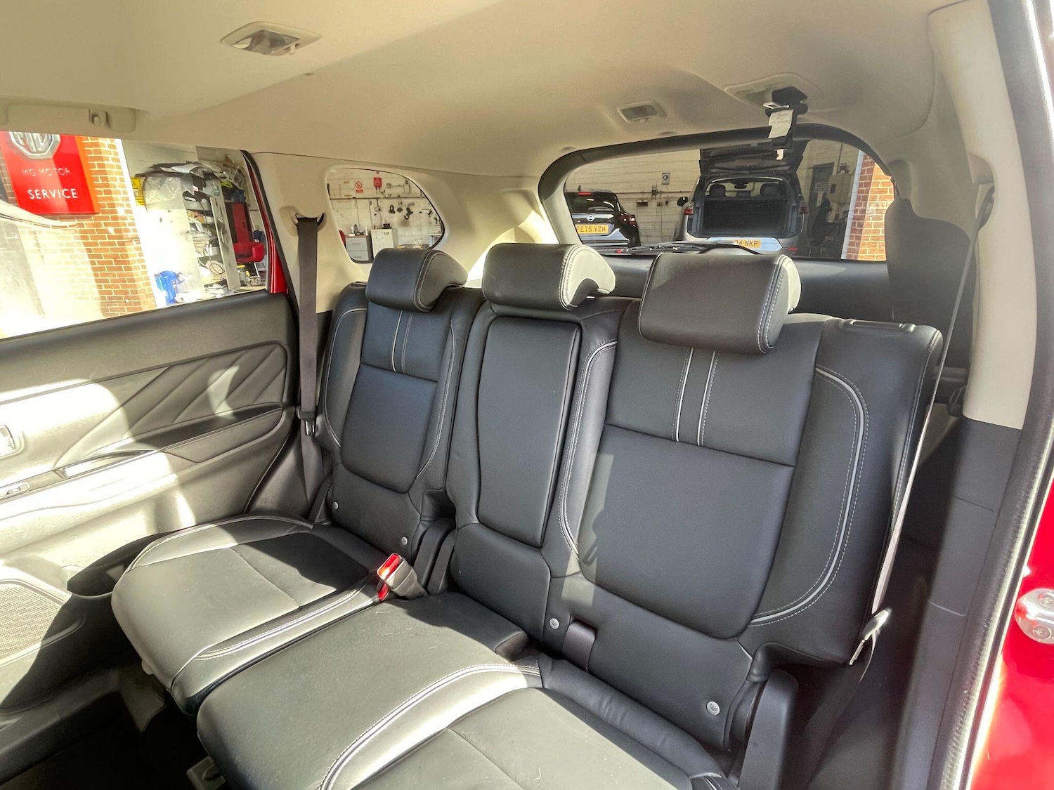 Used Mitsubishi Outlander 2017 for sale - 76522522: Photo 28