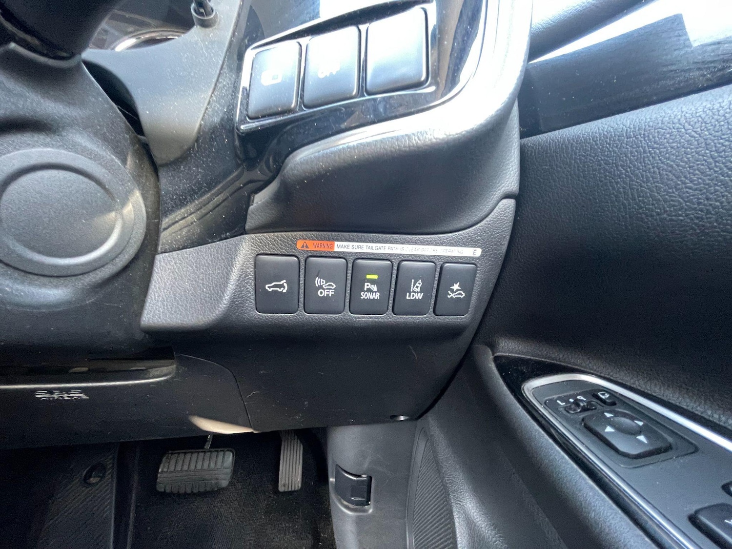 Used Mitsubishi Outlander 2017 for sale - 76522522: Photo 30