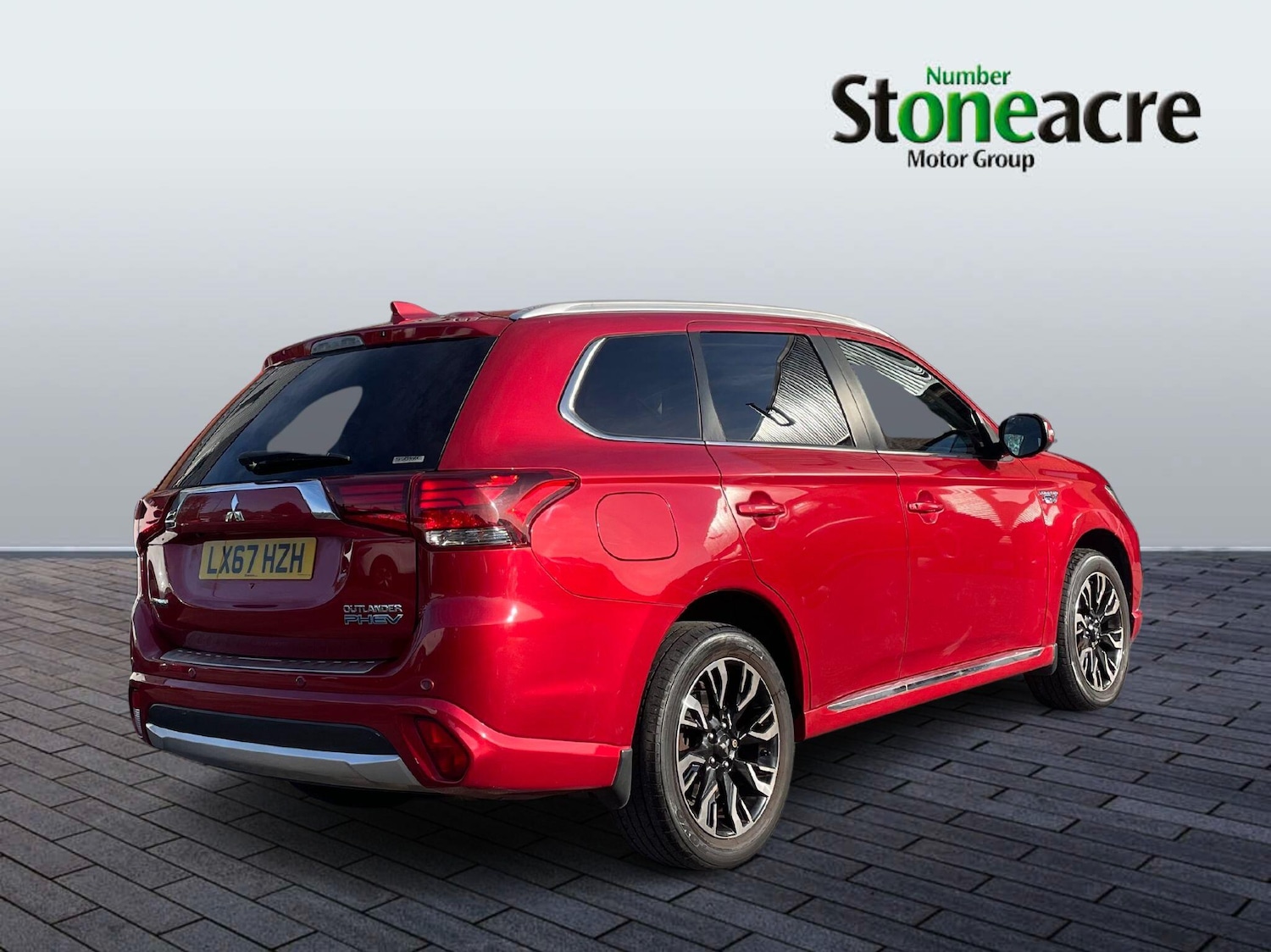 Used Mitsubishi Outlander 2017 for sale - 76522522: Photo 8