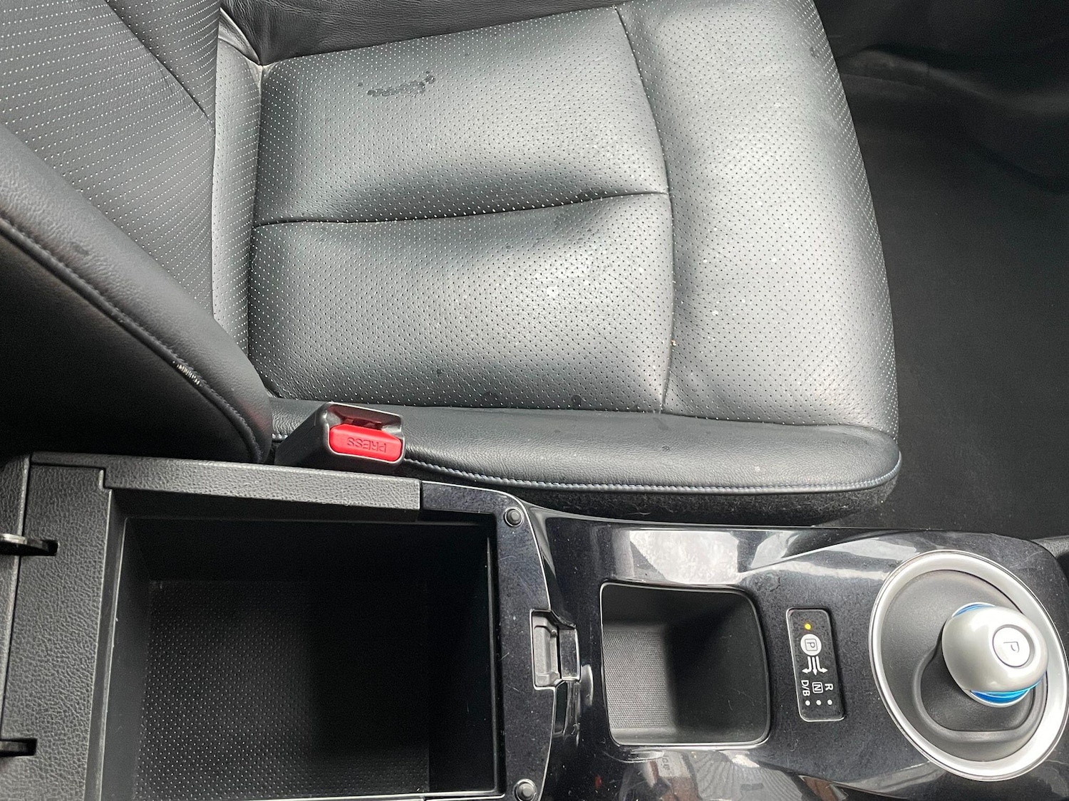 Used Nissan Leaf 2014 for sale - 77510478: Photo 9