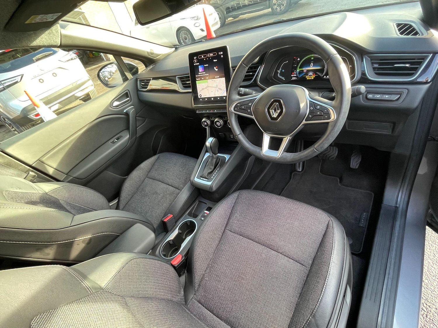 Used Renault Captur 2022 for sale - 76913008: Photo 13