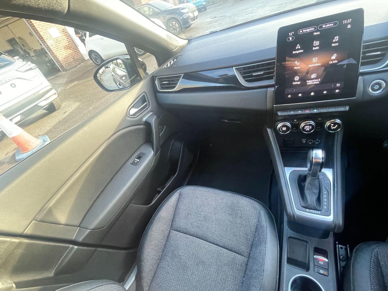 Used Renault Captur 2022 for sale - 76913008: Photo 29