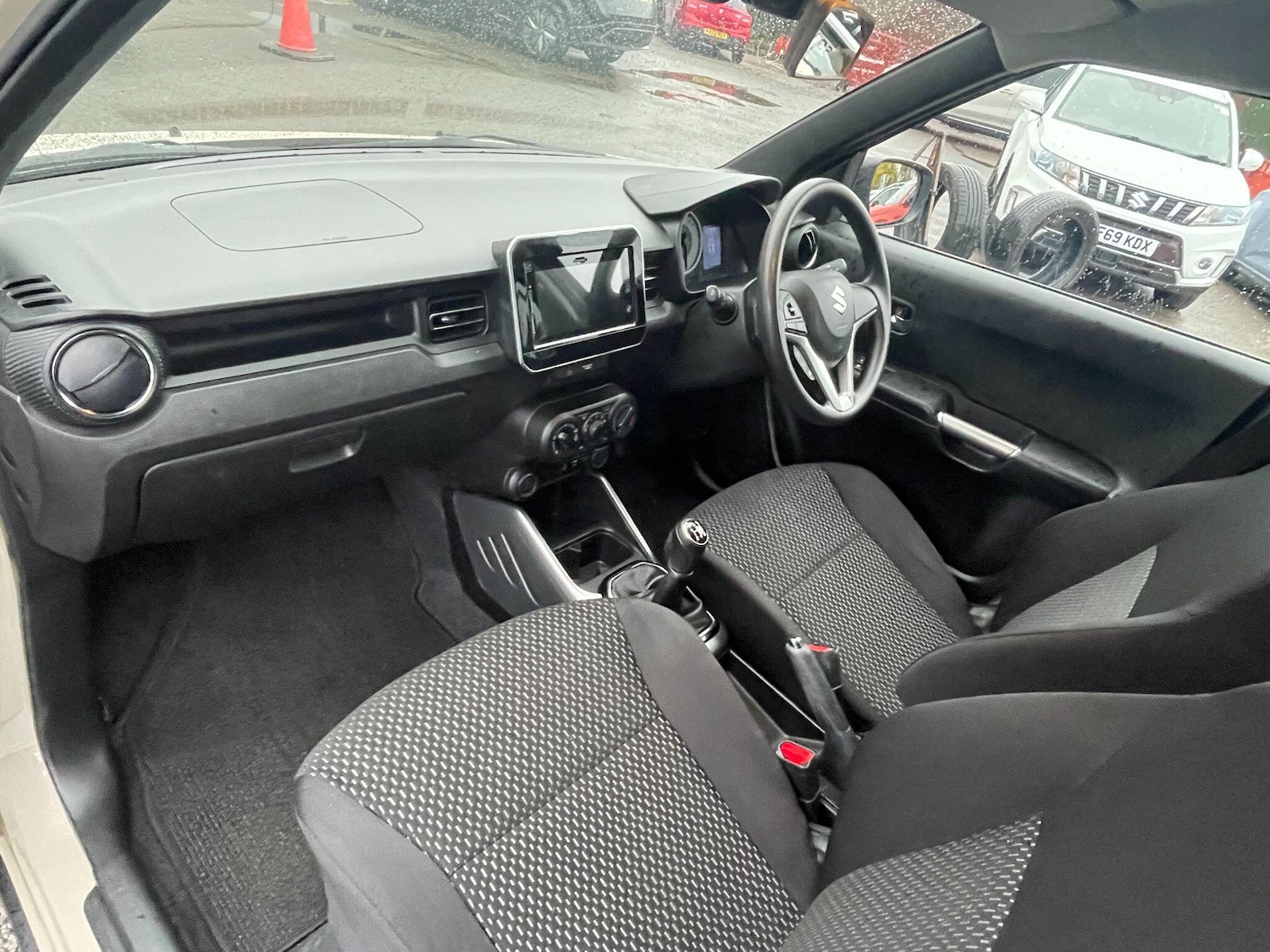Used Suzuki Ignis 2021 for sale - 76688935: Photo 20