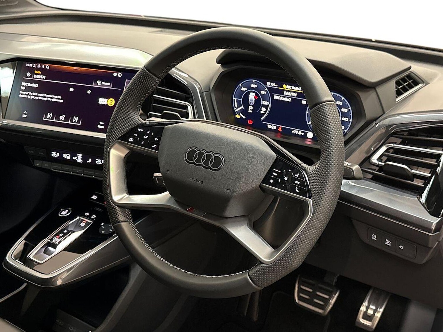 Used Audi Q4 e-tron 2025 for sale - 76699489: Photo 15